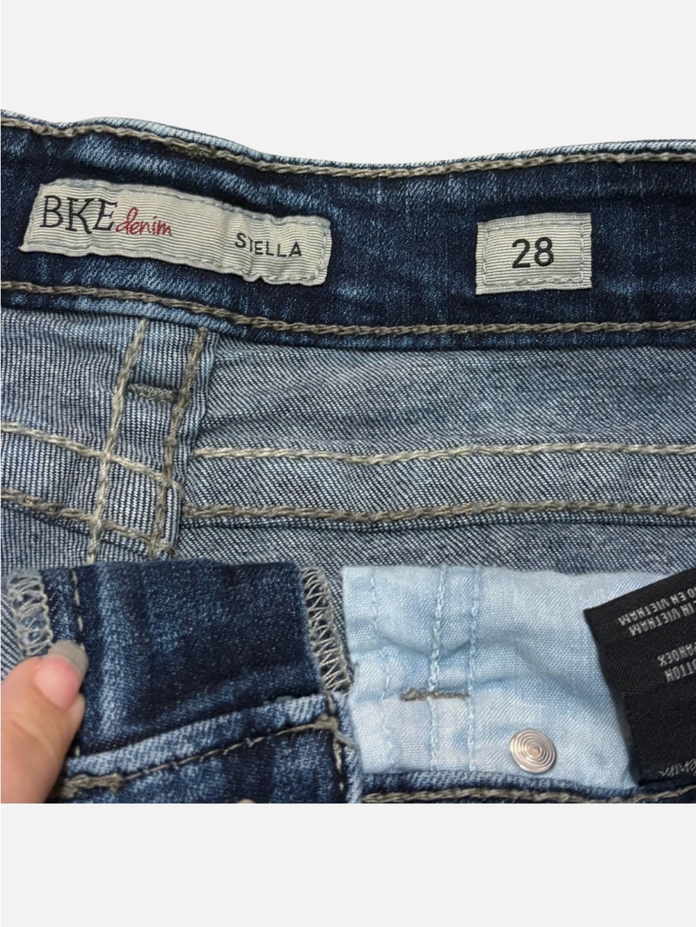 BKE Stella Low Rise Distressed Denim Jean Shorts Size 28 - Picture 3 of 4